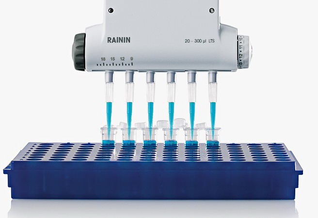 瑞寧E4 XLS間距可調(diào)多道電動(dòng)移液器